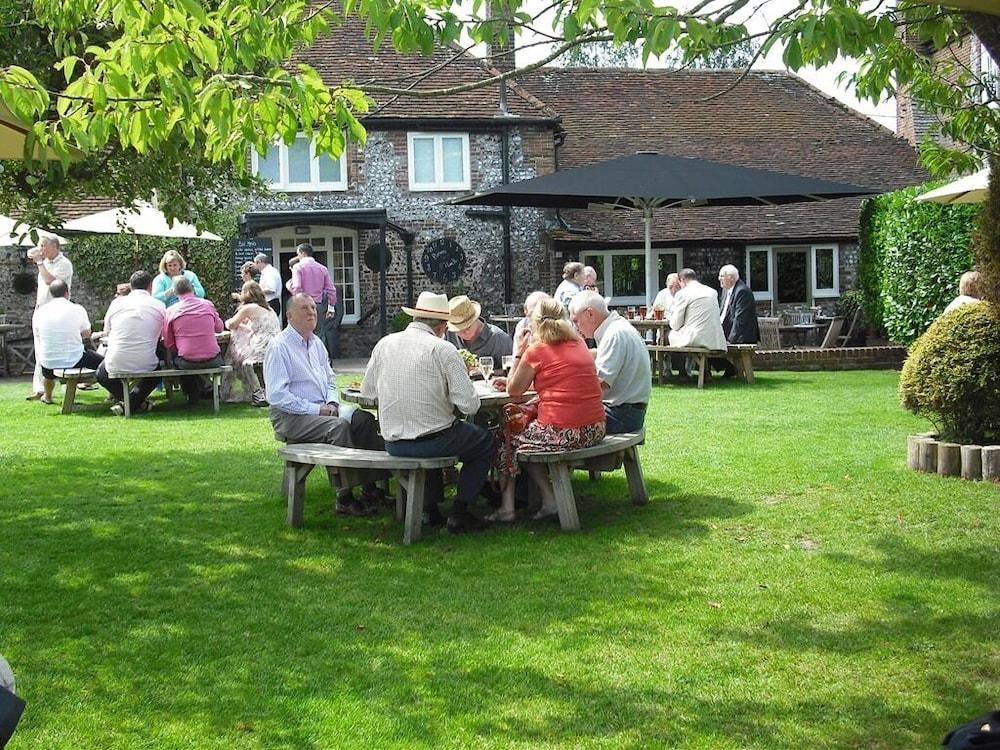 The Fox Goes Free Hotel Chichester Exterior foto